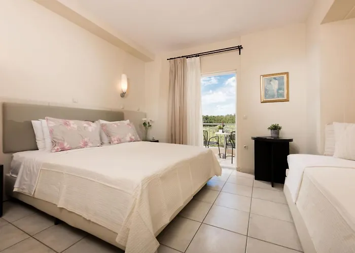 Louloudis Boutique (adults Only)