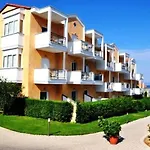 Louloudis Boutique (adults Only)