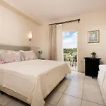 Louloudis Boutique (adults Only)