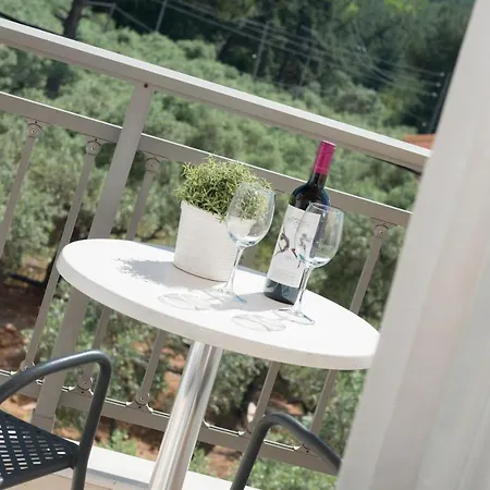 Louloudis Boutique (adults Only) 3*