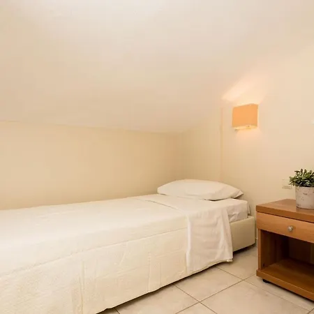 Louloudis Boutique (adults Only) Hotel
