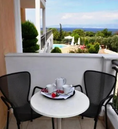 ホテル Louloudis Boutique (adults Only) 3*