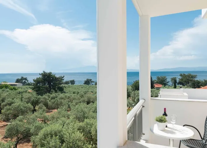 Louloudis Boutique (adults Only) 3*